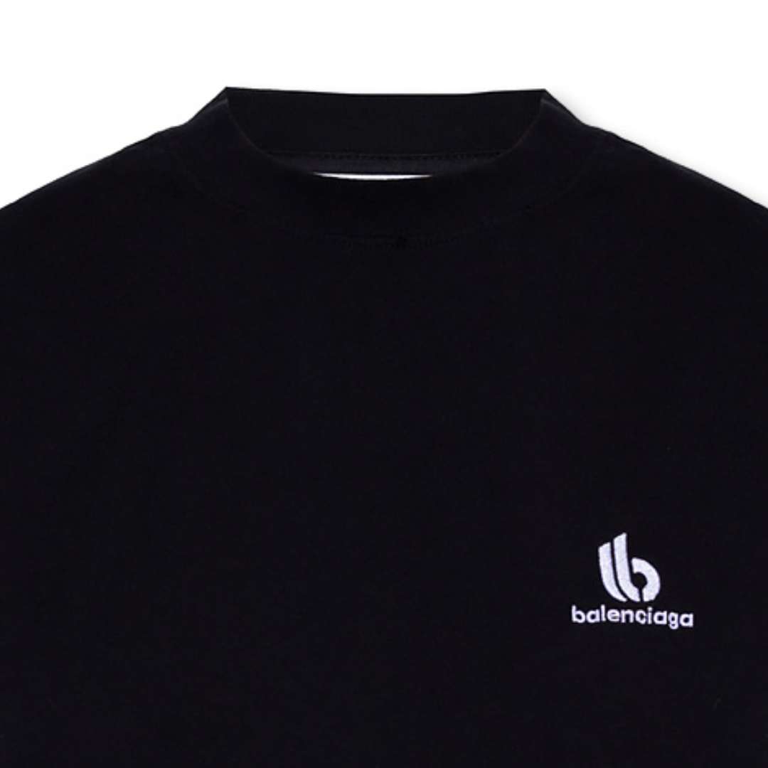 Black T-shirt with logo