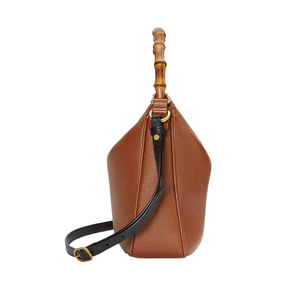 Diana medium shoulder bag in cuir leather