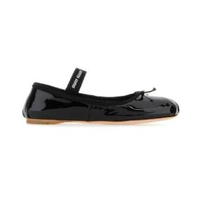 Logo band ballerina shoes