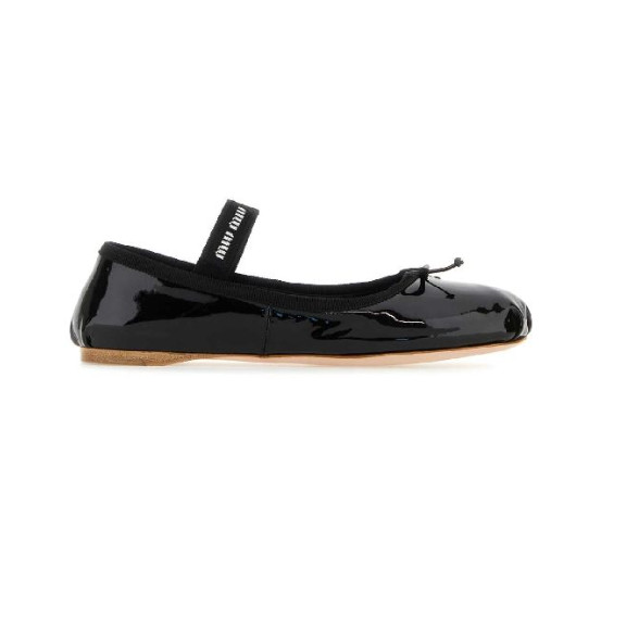 Logo band ballerina shoes
