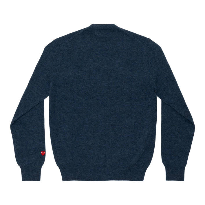 Small Red Heart Wappen V-neck Wool Knit