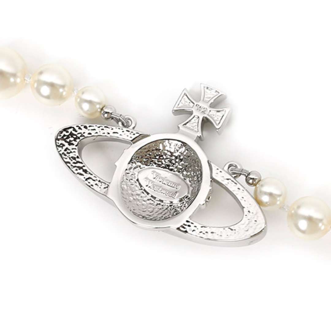 Vivienne Westwood One Row Pearl Bas Relief Choker Silver