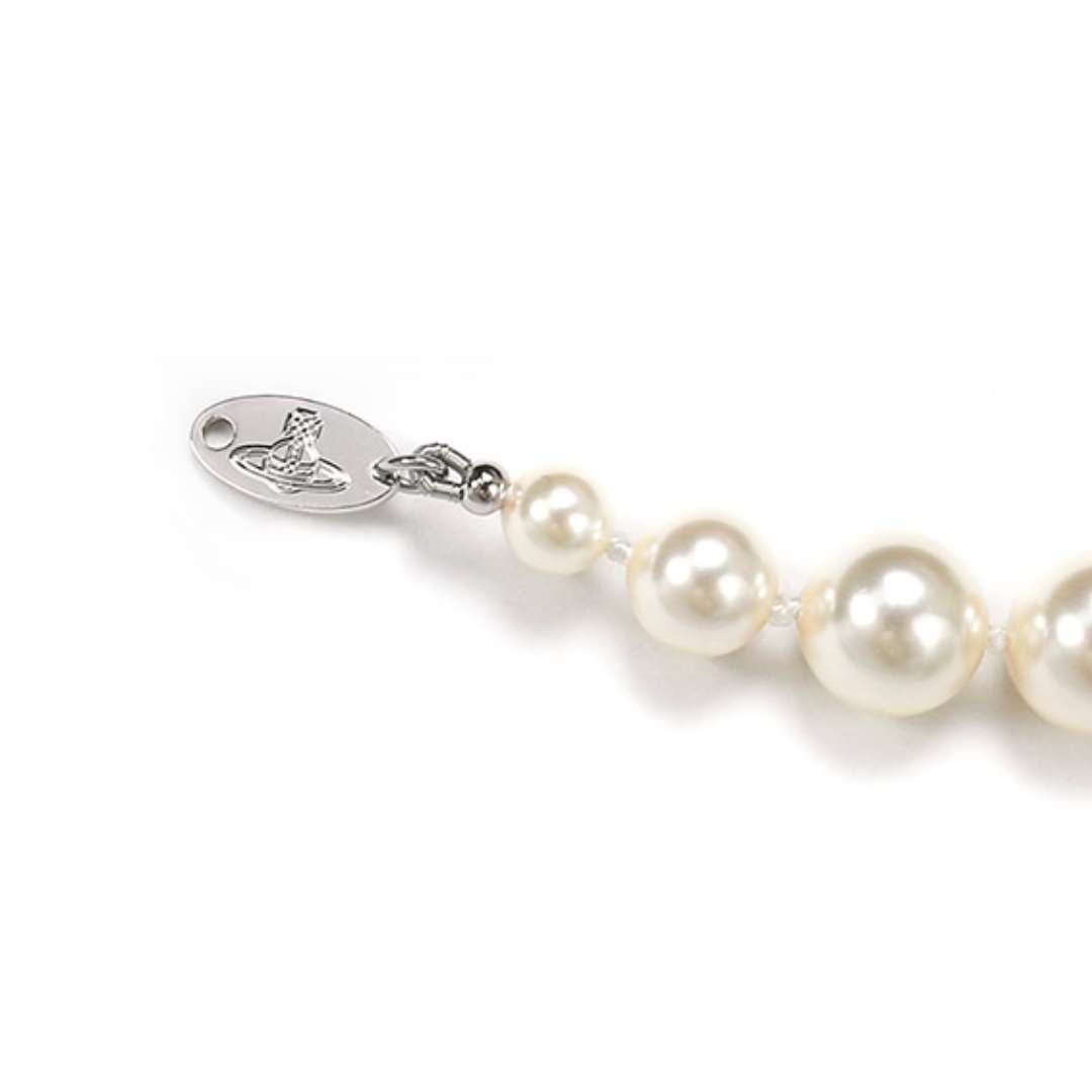 Vivienne Westwood One Row Pearl Bas Relief Choker Silver