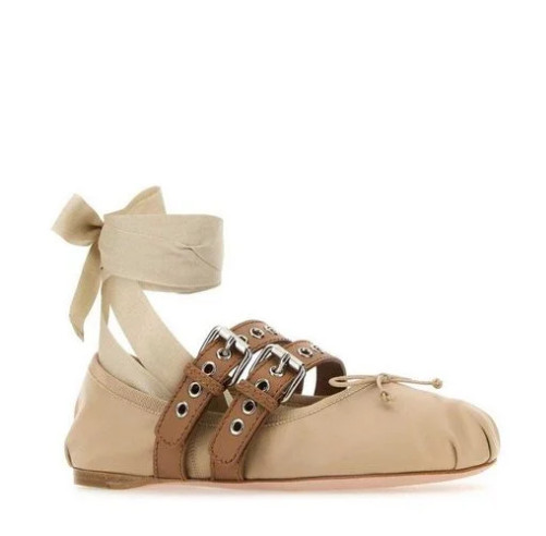 Lace-up ballerina flat shoes