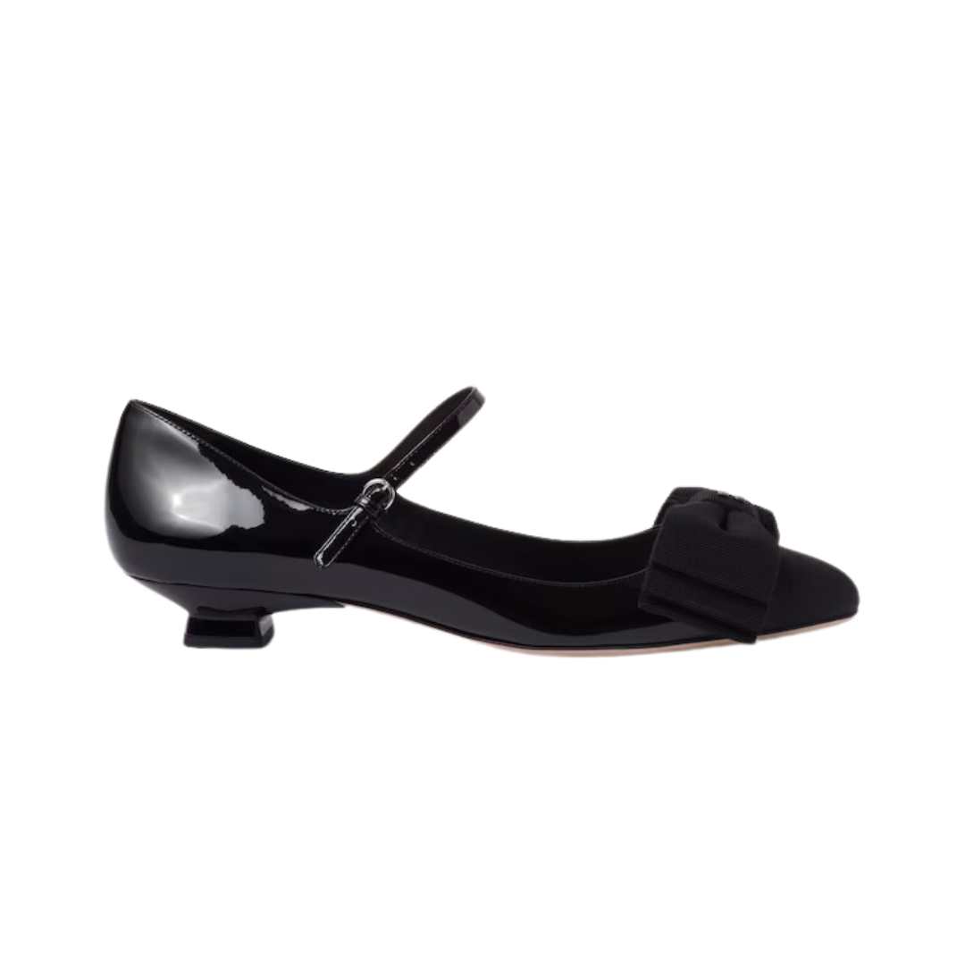 Patent leather and grosgrain pumps