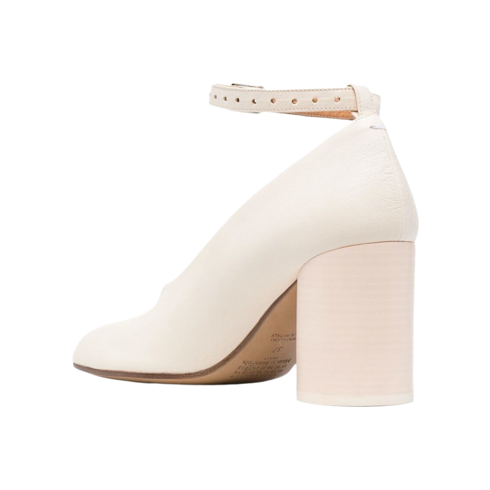 TABI ANKLE STRAP PUMPS WHITE