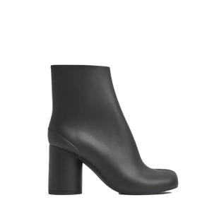 RUBBER TABI ANKLE BOOTS BLACK