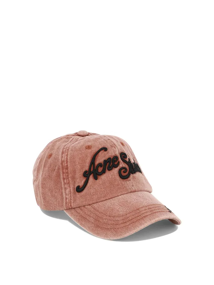 Baseball cap with logo